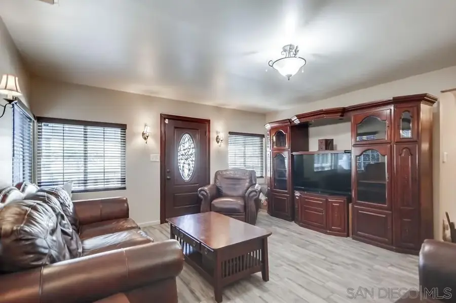 7869 Lincoln St, Lemon Grove, CA 91945 - Image #3