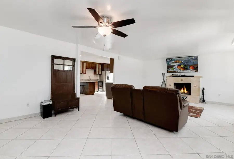 1261 Helix, Chula Vista, CA 91911 - Image #2