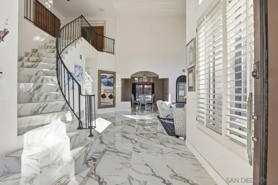 10405 White Birch Dr, San Diego, CA 92131 - Image #3