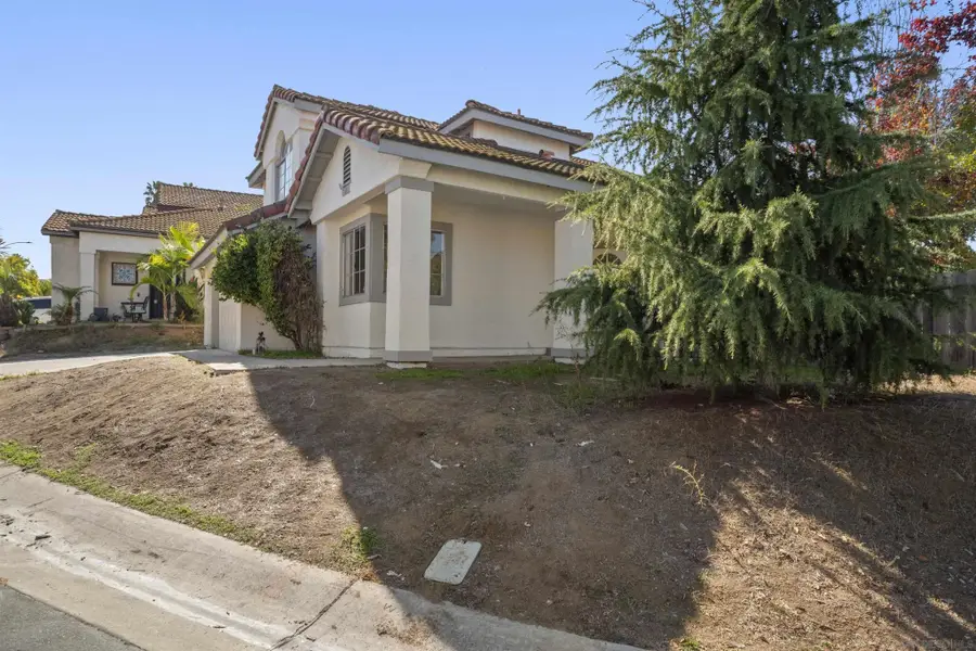 345 Paseo Marguerita, Vista, CA 92084 - Image #3