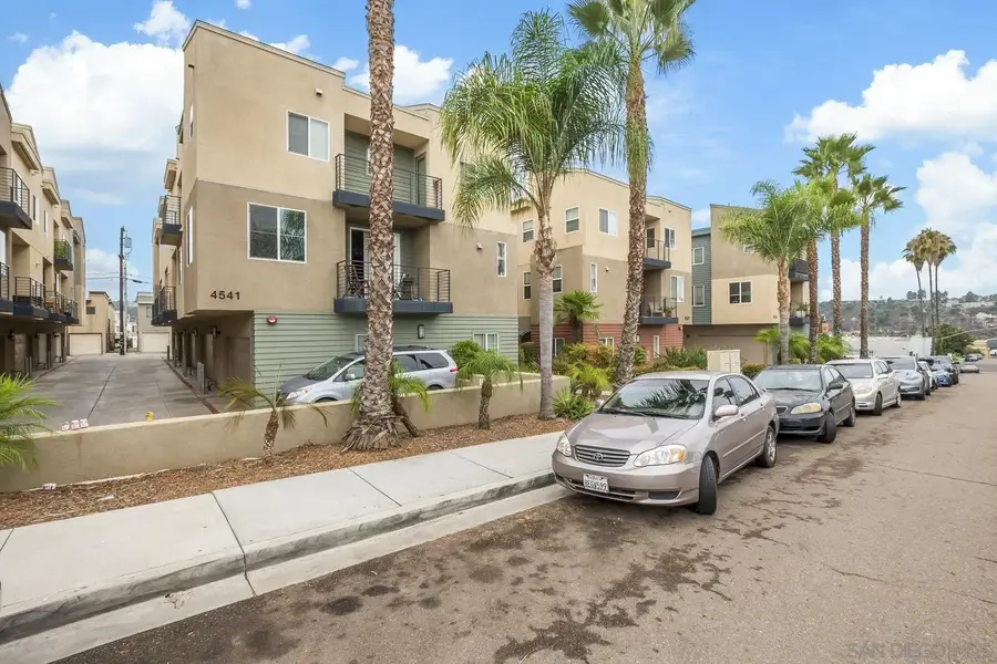 4541 Rainier Ave #13, San Diego, CA 92120 - Image #2