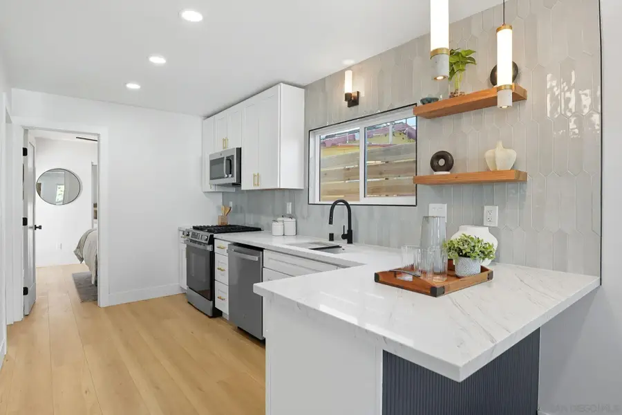 3621 Collier Ave., San Diego, CA 92116 - Image #3