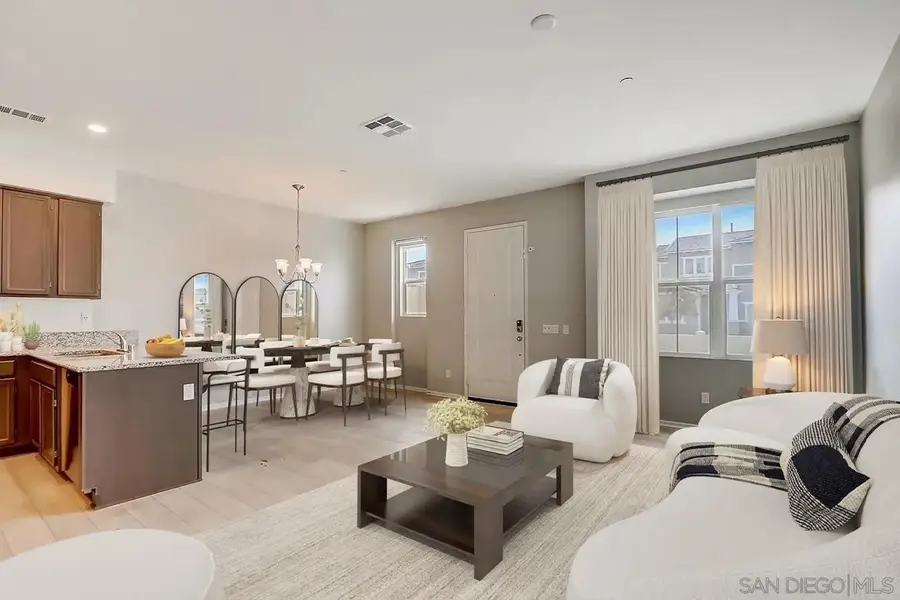 1215 Idanan Rd #4, Chula Vista, CA 91913 - Image #3