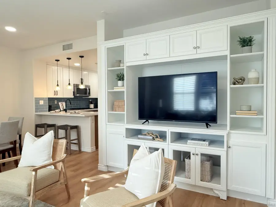 17070 Calle Trevino #5, San Diego, CA 92127 - Image #3