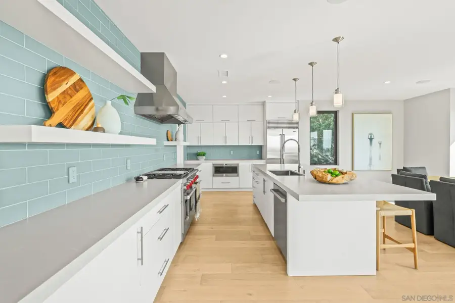 1505 Loring St, San Diego, CA 92109 - Image #3