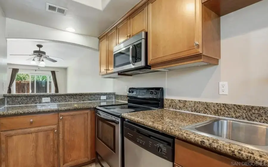 910 S Magnolia Ave #H, El Cajon, CA 92020 - Image #3