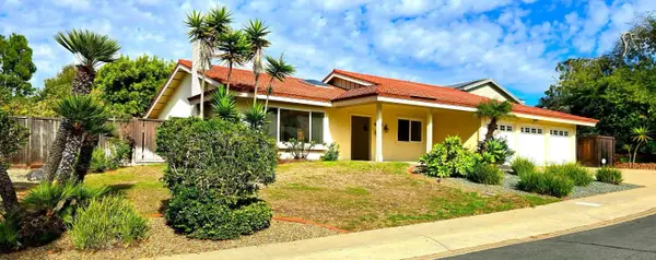 8390 Cliffridge Ln, La Jolla, CA 92037