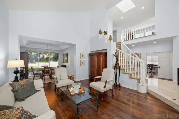 4582 Mercurio St, San Diego, CA 92130