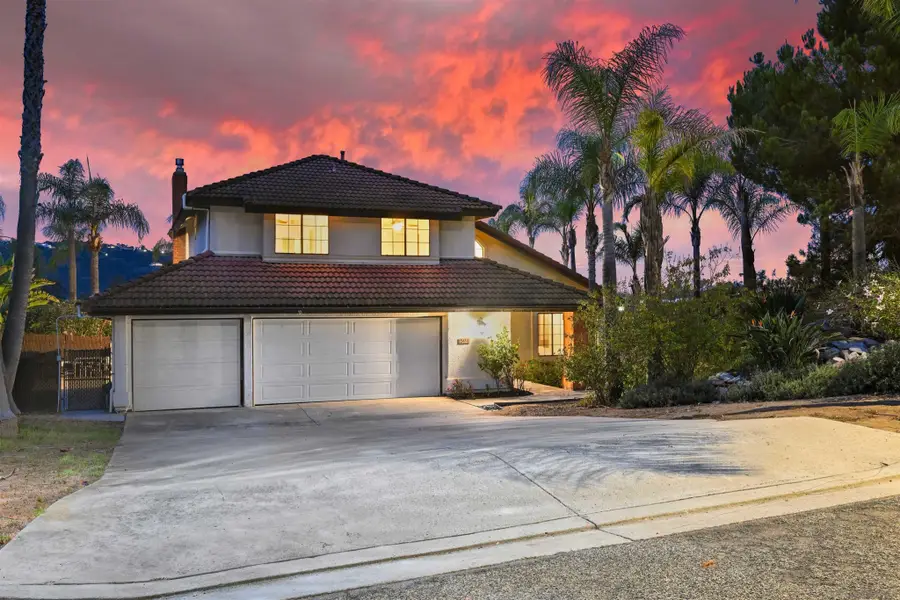 594 Allenwood Ln, Escondido, CA 92029 - Image #2