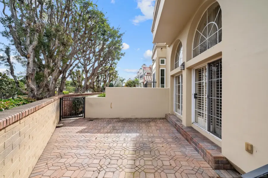 19302 Sawgrass Ln, Huntington Beach, CA 92648 - Image #2