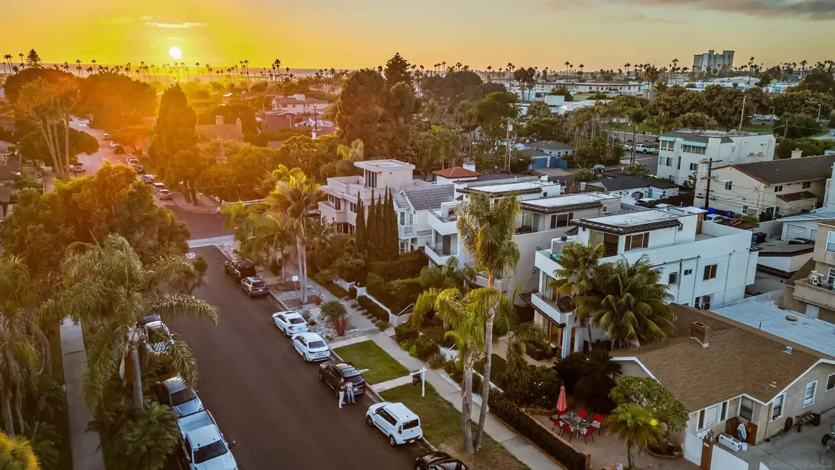 1122 Oliver Ave, San Diego, CA 92109 - Image #1