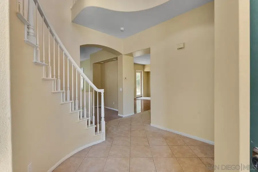 3738 Ruette San Raphael, San Diego, CA 92130 - Image #3