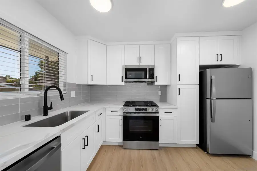 1644 Grove Street, San Diego, CA 92102 - Image #2