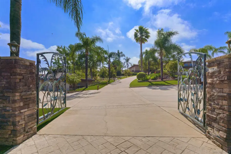 2882 Conestoga Circle, Alpine, CA 91901 - Image #2