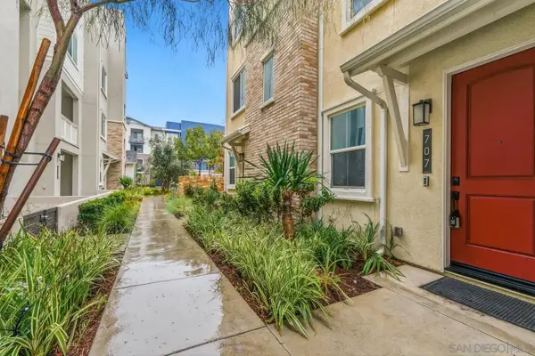 707 S S Mosaic St, Anaheim, CA 92805