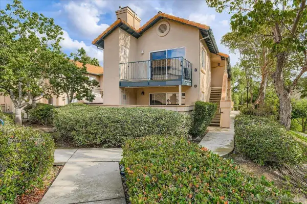 11313 Avenida De Los Lobos #B, San Diego, CA 92127