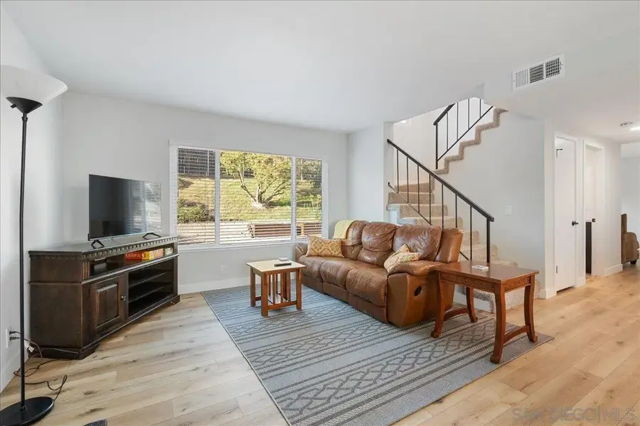 826 Terrace Ave, Escondido, CA 92026 - Image #3