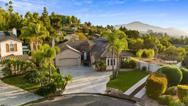 2157 Hidden Springs Dr, El Cajon, CA 92019