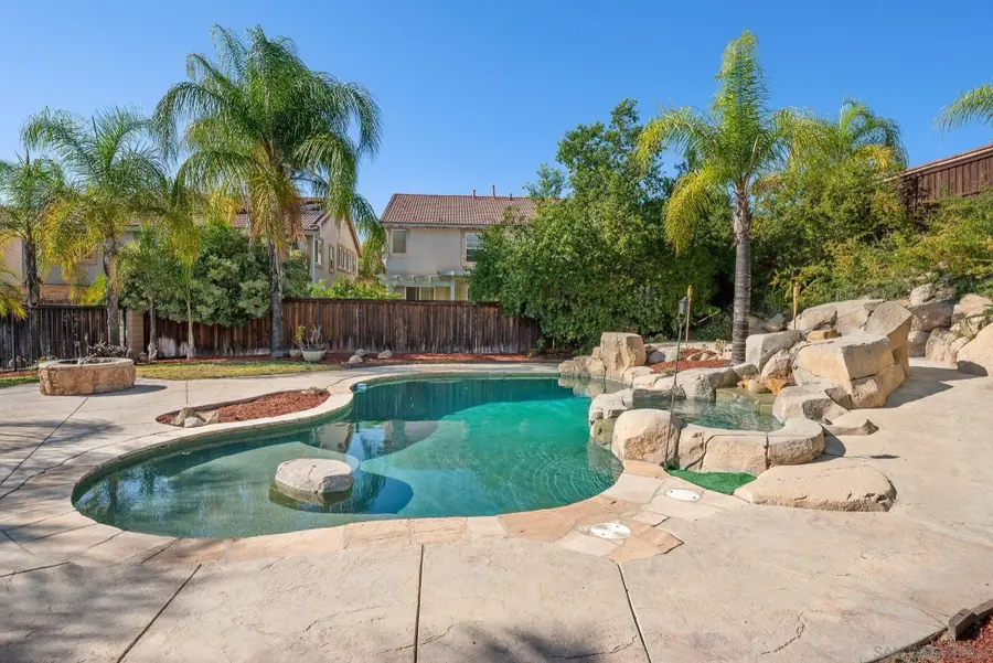 23600 Desert Oak Ln, Murrieta, CA 92562 - Image #2