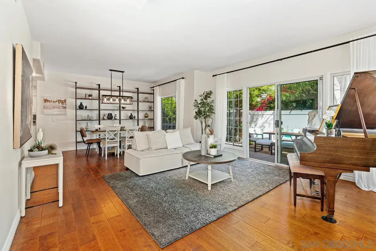 8619 Via Mallorca #C, La Jolla, CA 92037 - Image #1