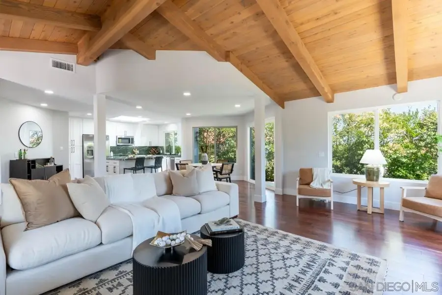 907 Ridge Heights Road, Fallbrook, CA 92028 - Image #2