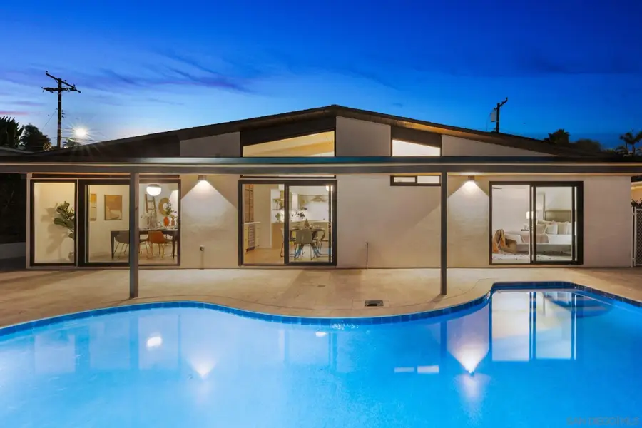 2561 Loring St, San Diego, CA 92109 - Image #2