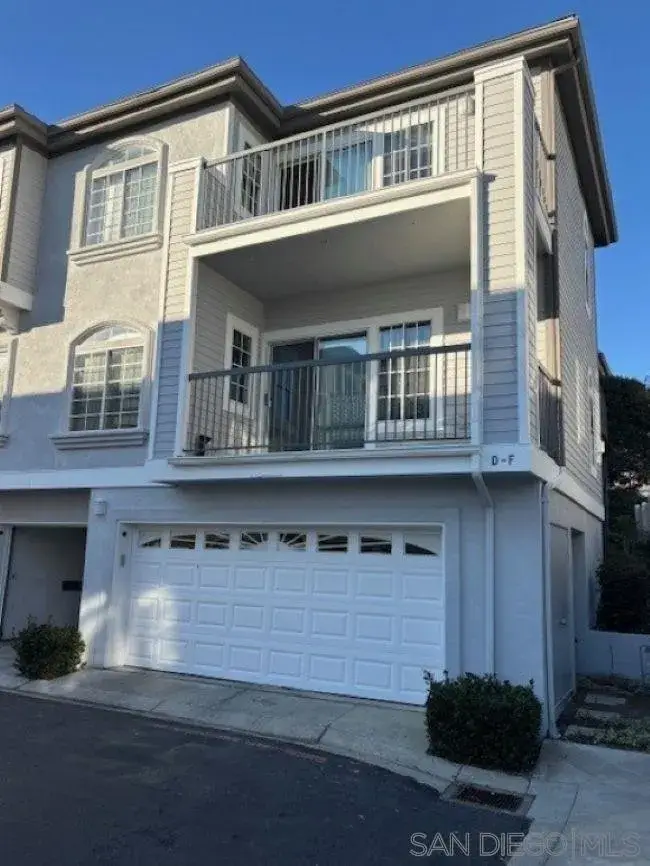 8641 Via Mallorca #Unit D, La Jolla, CA 92037 - Image #2