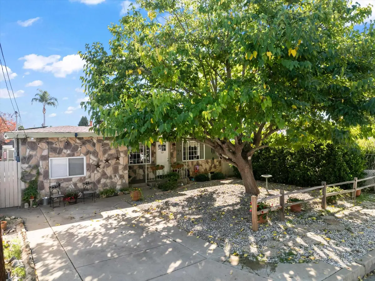 127 W 11th, Escondido, CA 92025 - Image #1