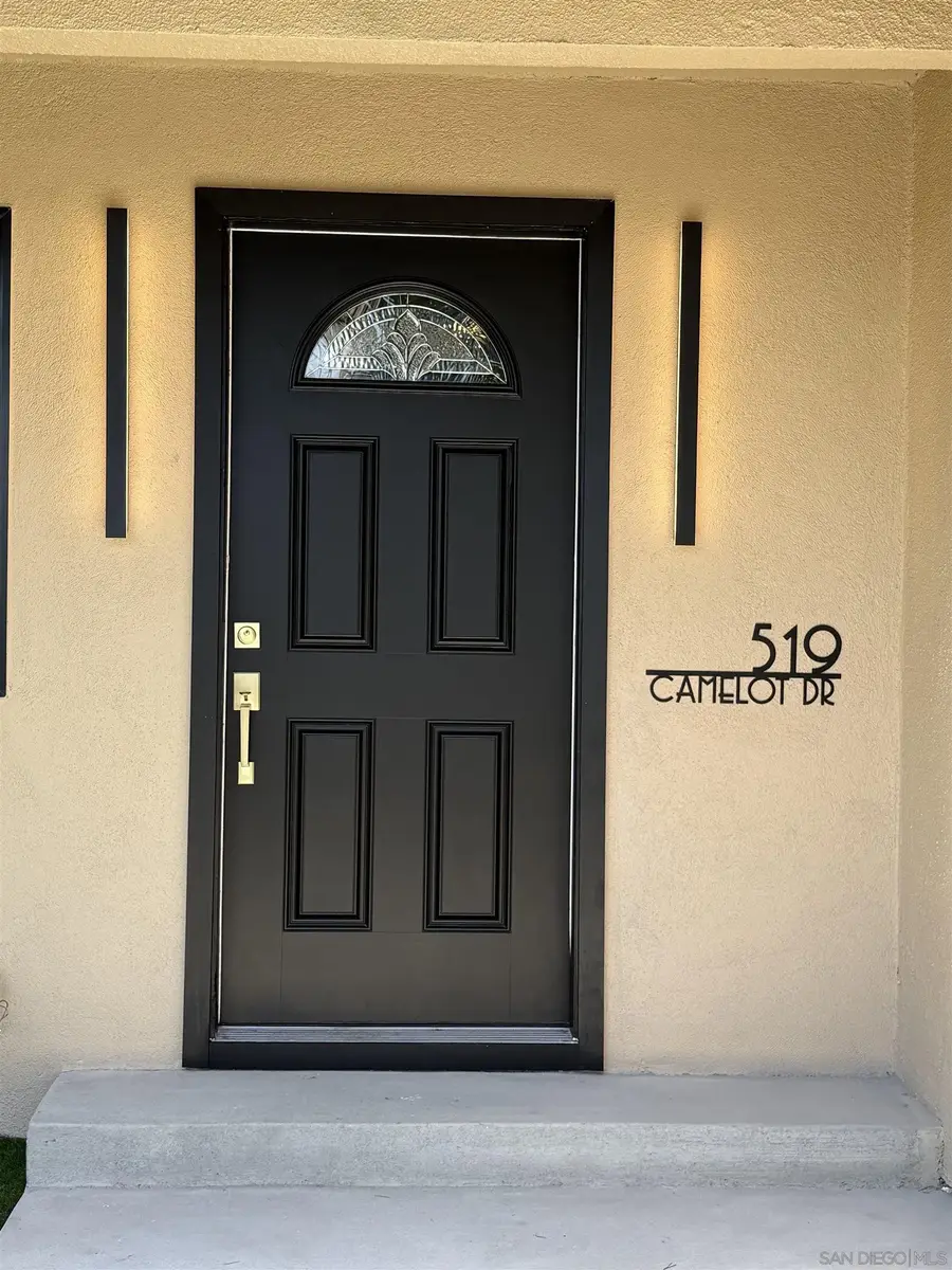 519 Camelot Drive, Oceanside, CA 92054 - Image #3