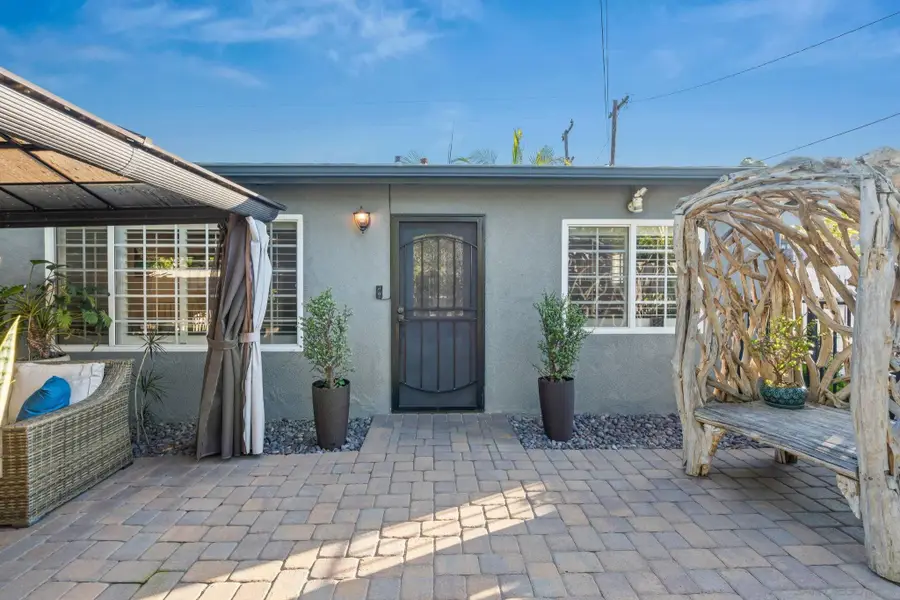 1733 Hornblend St, San Diego, CA 92109 - Image #2