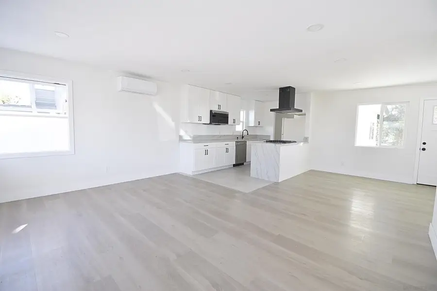 4646 Coconino Way, San Diego, CA 92117 - Image #3