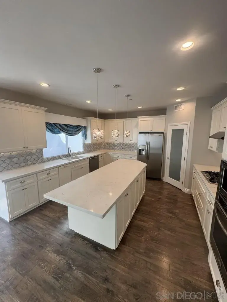 1838 El Jardin Ct, El Cajon, CA 92020 - Image #3