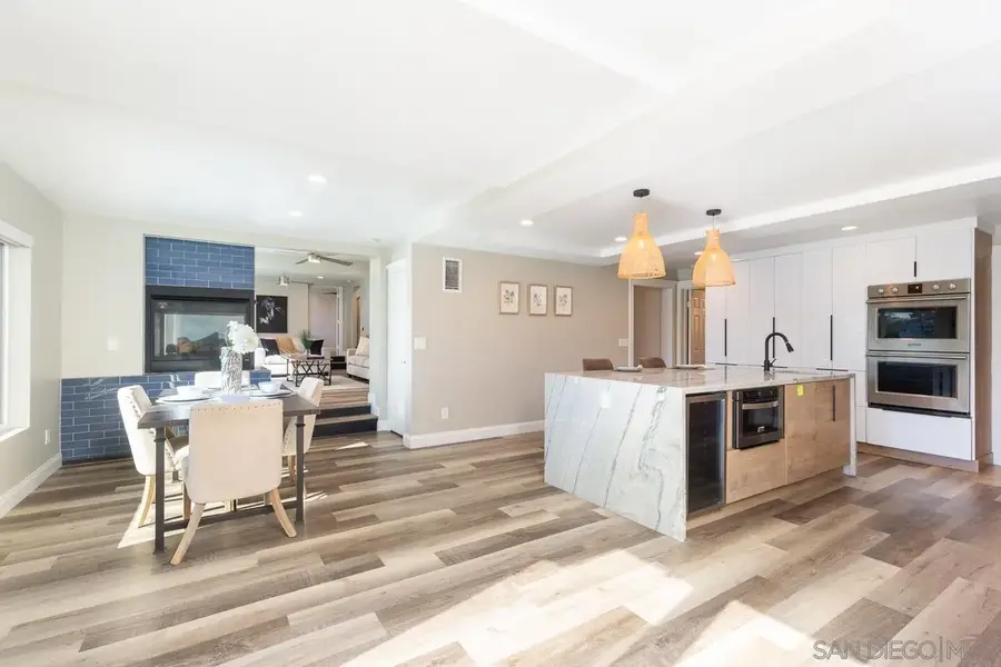 913 Johnson Ave, San Diego, CA 92103 - Image #3