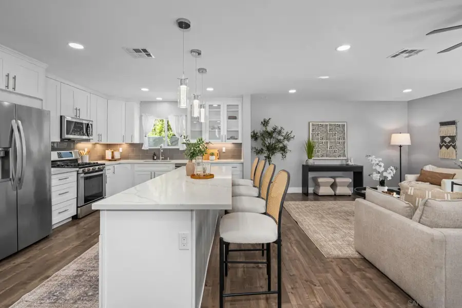 10059 Estrella Dr, La Mesa, CA 91941 - Image #2