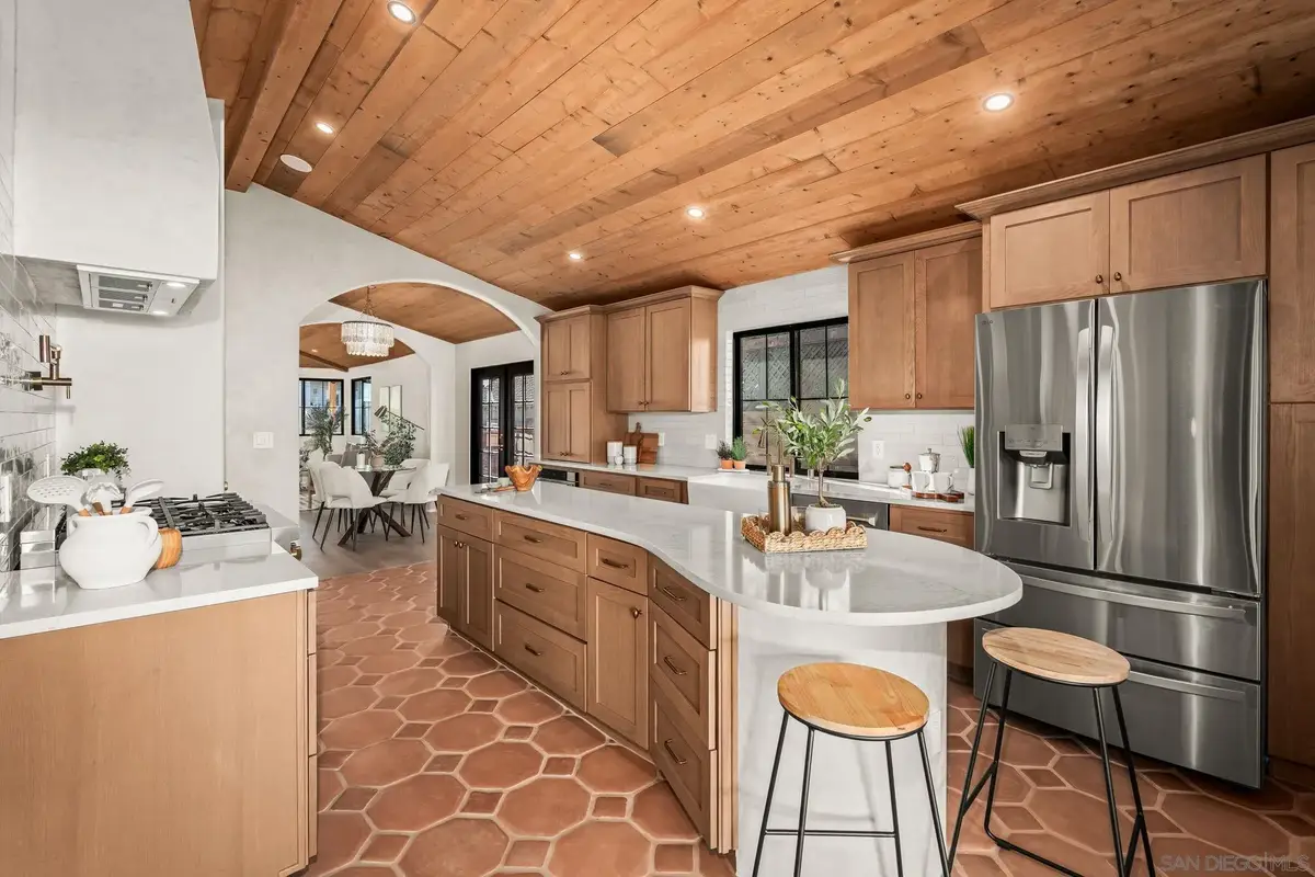 1566 Evergreen St, San Diego, CA 92106 - Image #1