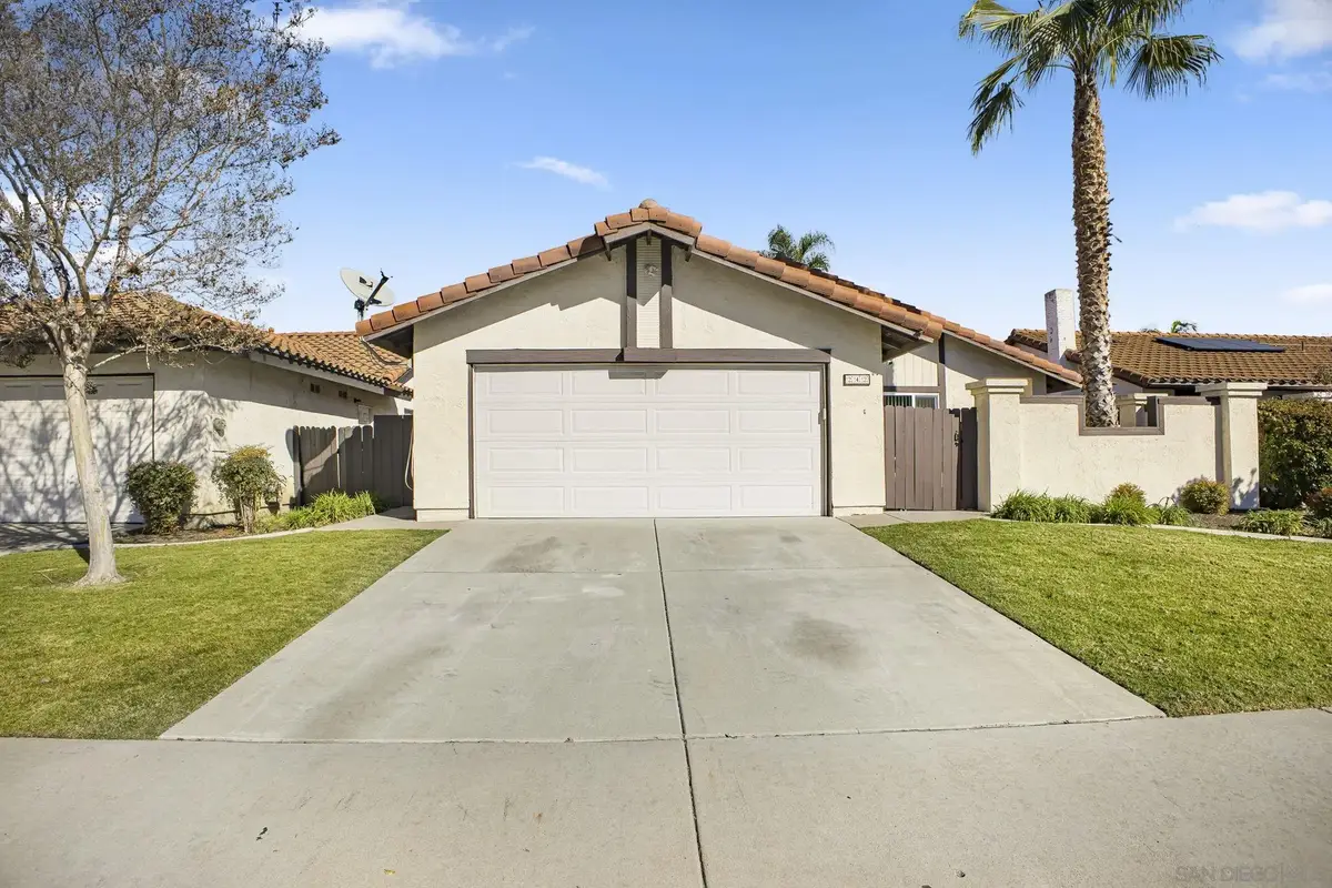 242 Manzanita Dr, Oceanside, CA 92057 - Image #1