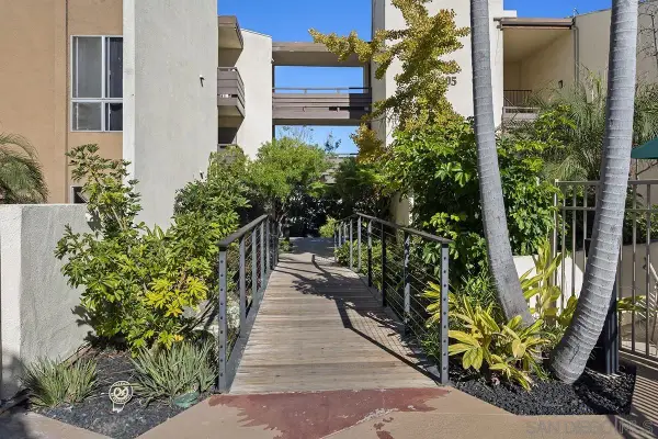 1615 S Hotel Circle #D103, San Diego, CA 92108