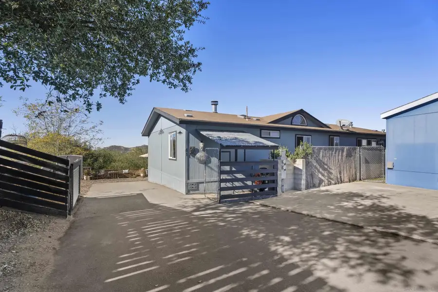 300 Thornton Dr #4, El Cajon, CA 92021 - Image #3