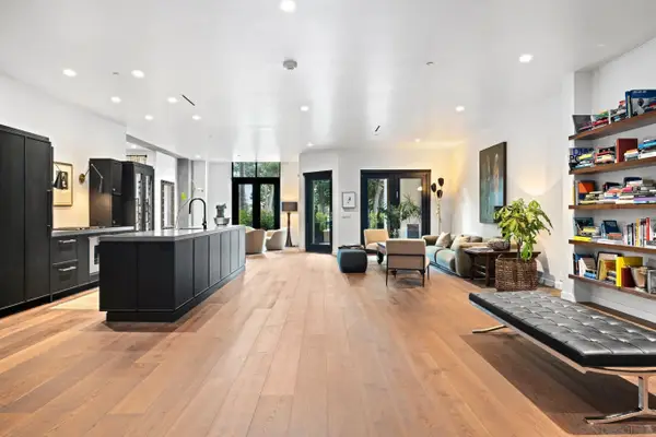 2500 6th Ave #TH04, San Diego, CA 92103