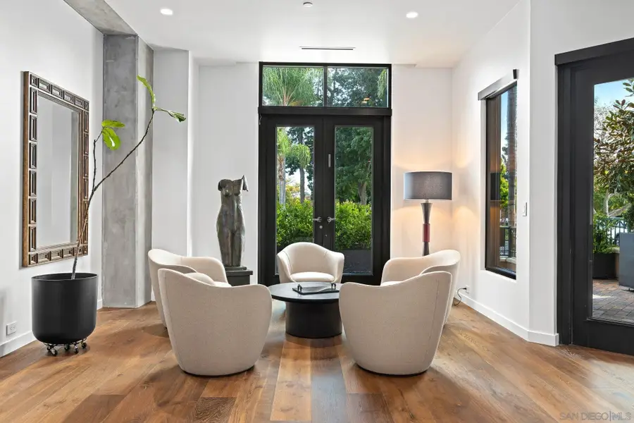 2500 6th Ave #TH04, San Diego, CA 92103 - Image #2