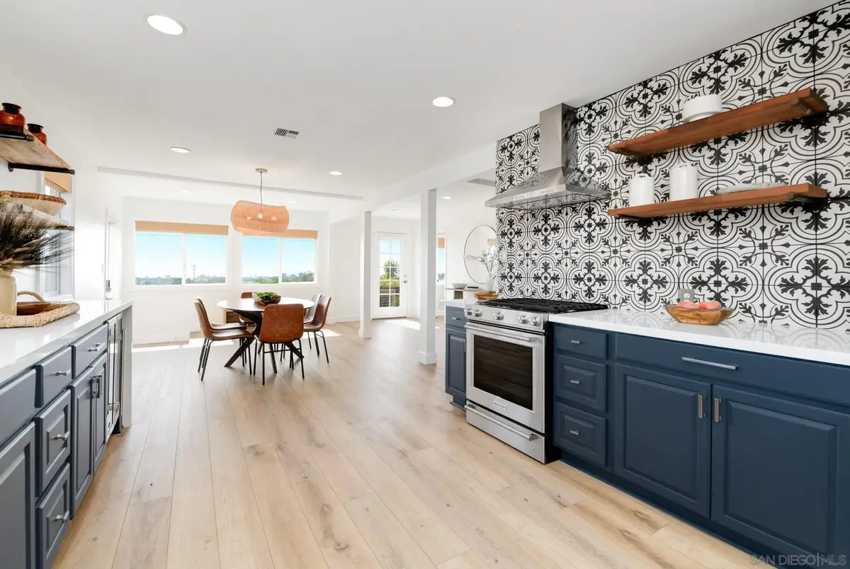 1129 Bonita Dr, Encinitas, CA 92024 - Image #1