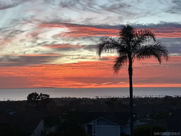 7215 Daffodil Pl, Carlsbad, CA 92011