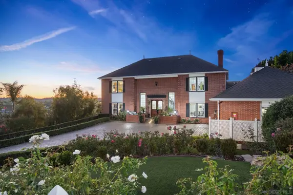 2915 Managua Pl, Carlsbad, CA 92009