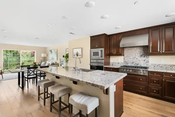 2406 Torrey Pines Rd #152, La Jolla, CA 92037