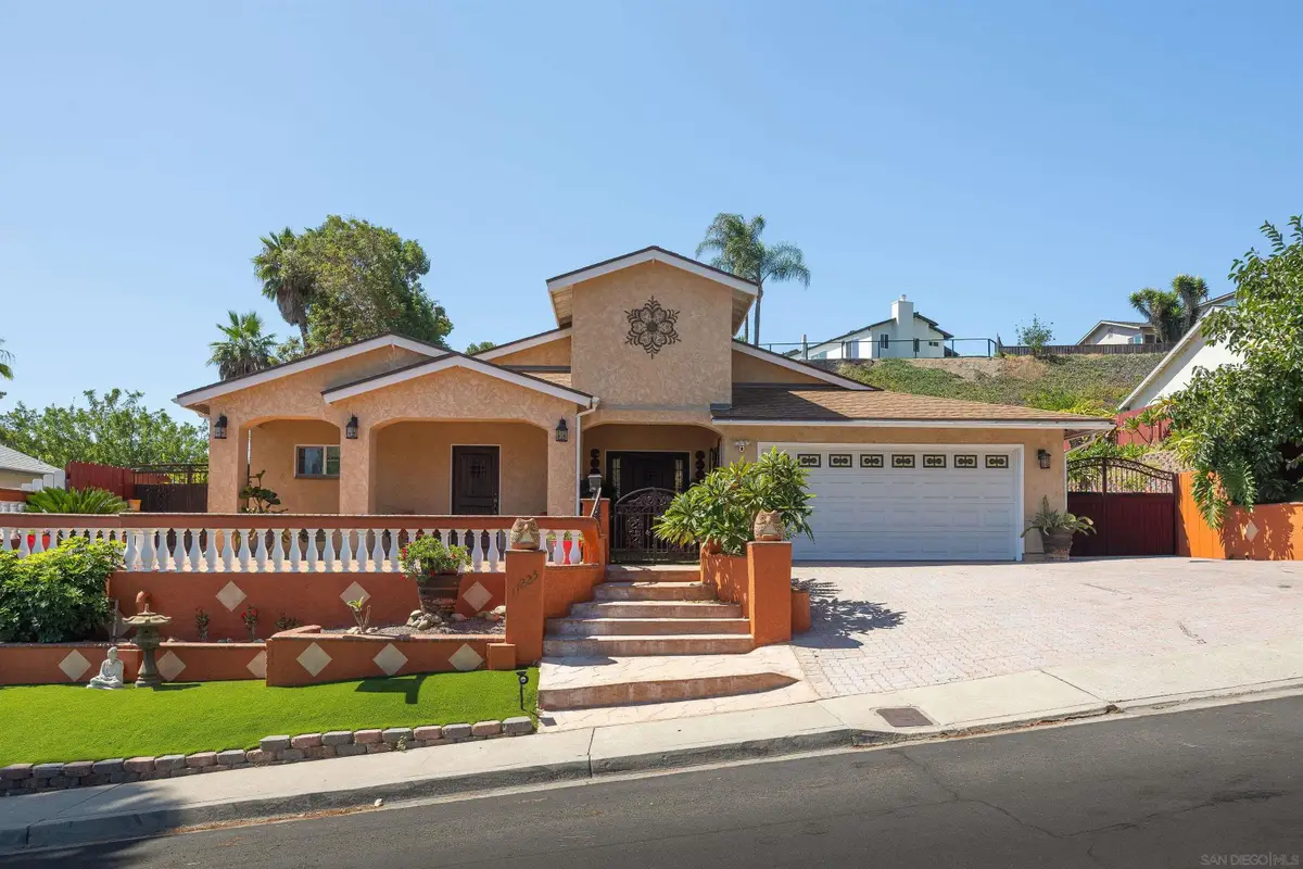 11225 Madrigal St, San Diego, CA 92129 - Image #1