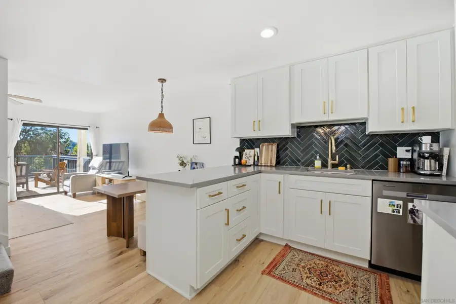 2352 Caringa #C, Carlsbad, CA 92009 - Image #3