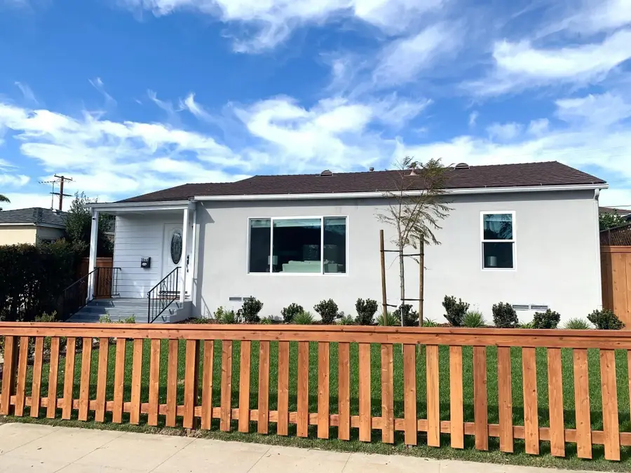 1066-68 Emerald St, San Diego, CA 92109 - Image #2