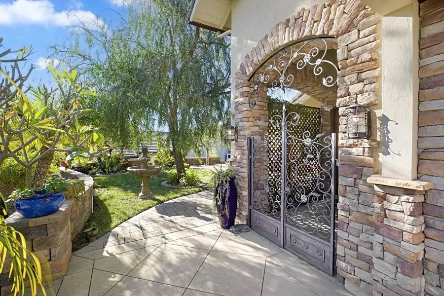 17380 Frondoso Dr, San Diego, CA 92128 - Image #3