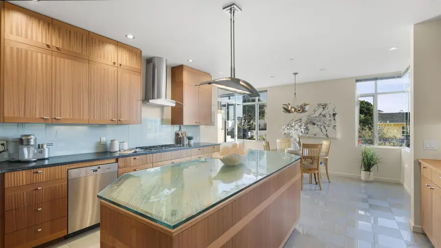 150 Juniper Ave, Carlsbad, CA 92008 - #3