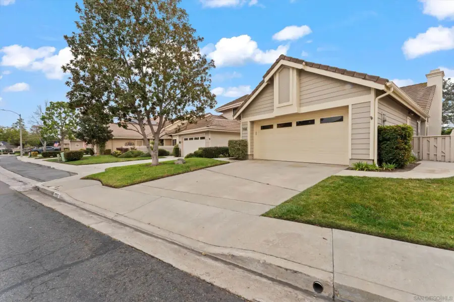 1938 Spyglass Circle, Vista, CA 92081 - Image #2
